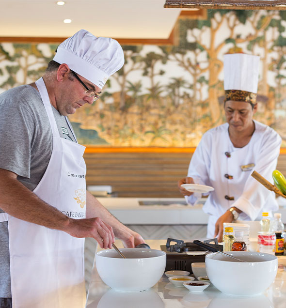 Explore a Thai cooking class.