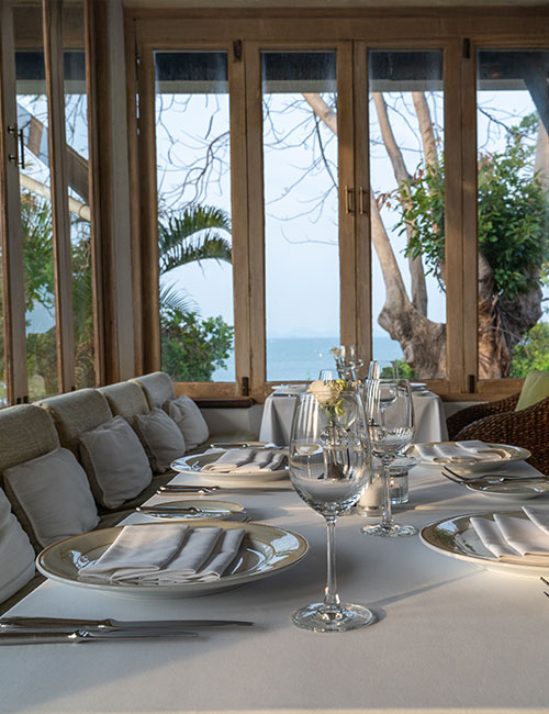 TOP OF THE REEF ห้องอาหารในโรงแรมภูเก็ต